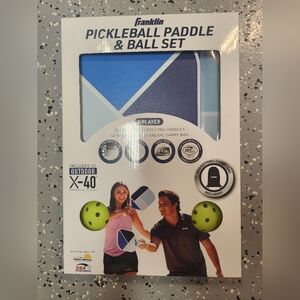 Franklin 2-Player Pickleball X-40 Paddle And Ball Set  New In Box